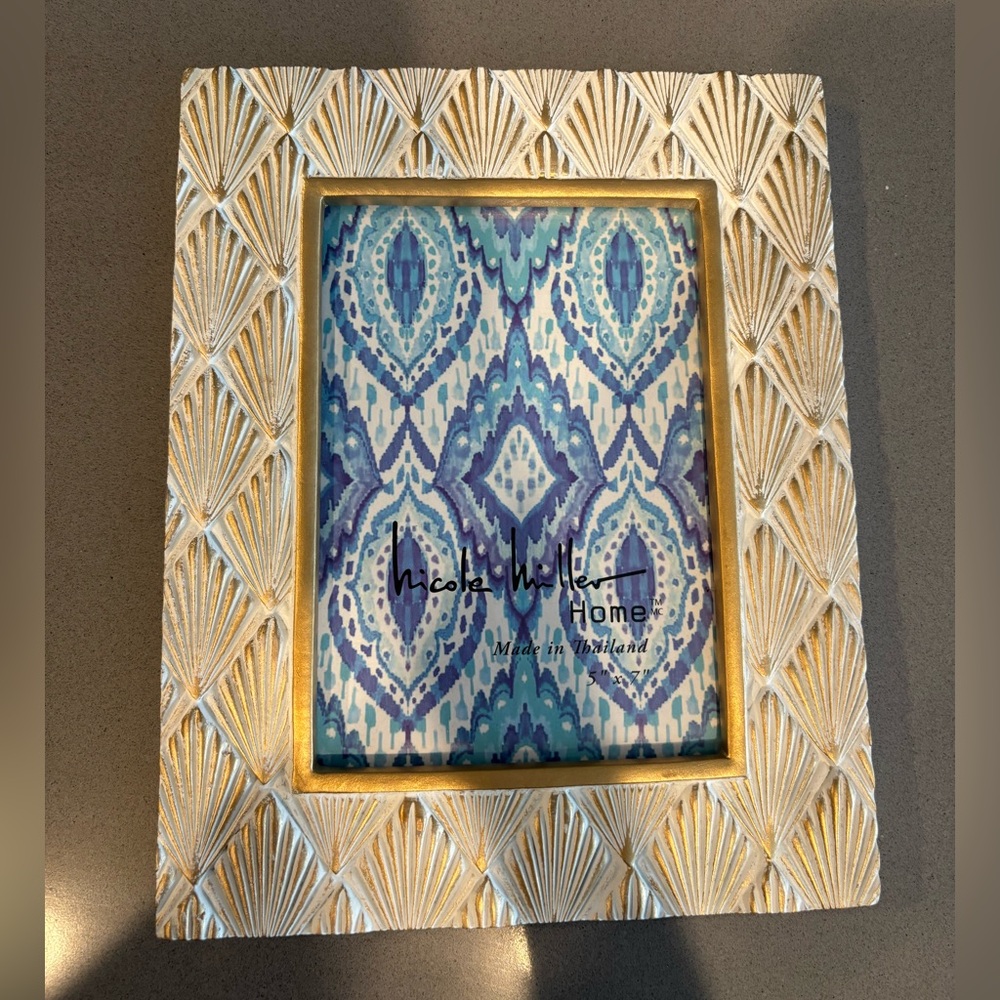 Nicole Miller Cream and Gold 5x7 Picture Frame, new